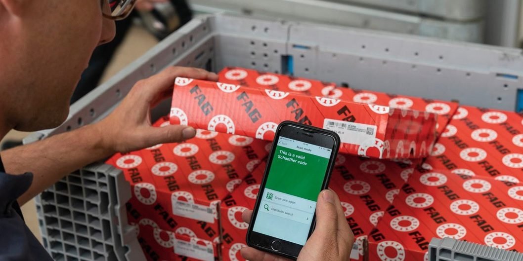 FAKE_BEARING-1058x529